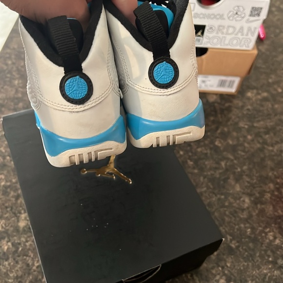 Jordan 9 - Picture 6 of 7